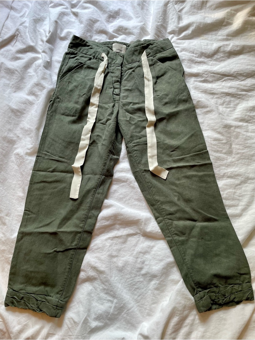 Wilfred Sage Green Capri Pants